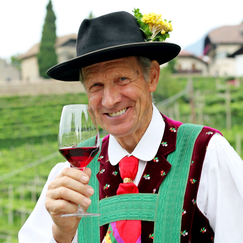 Heini in Tracht mit Classico Glas 